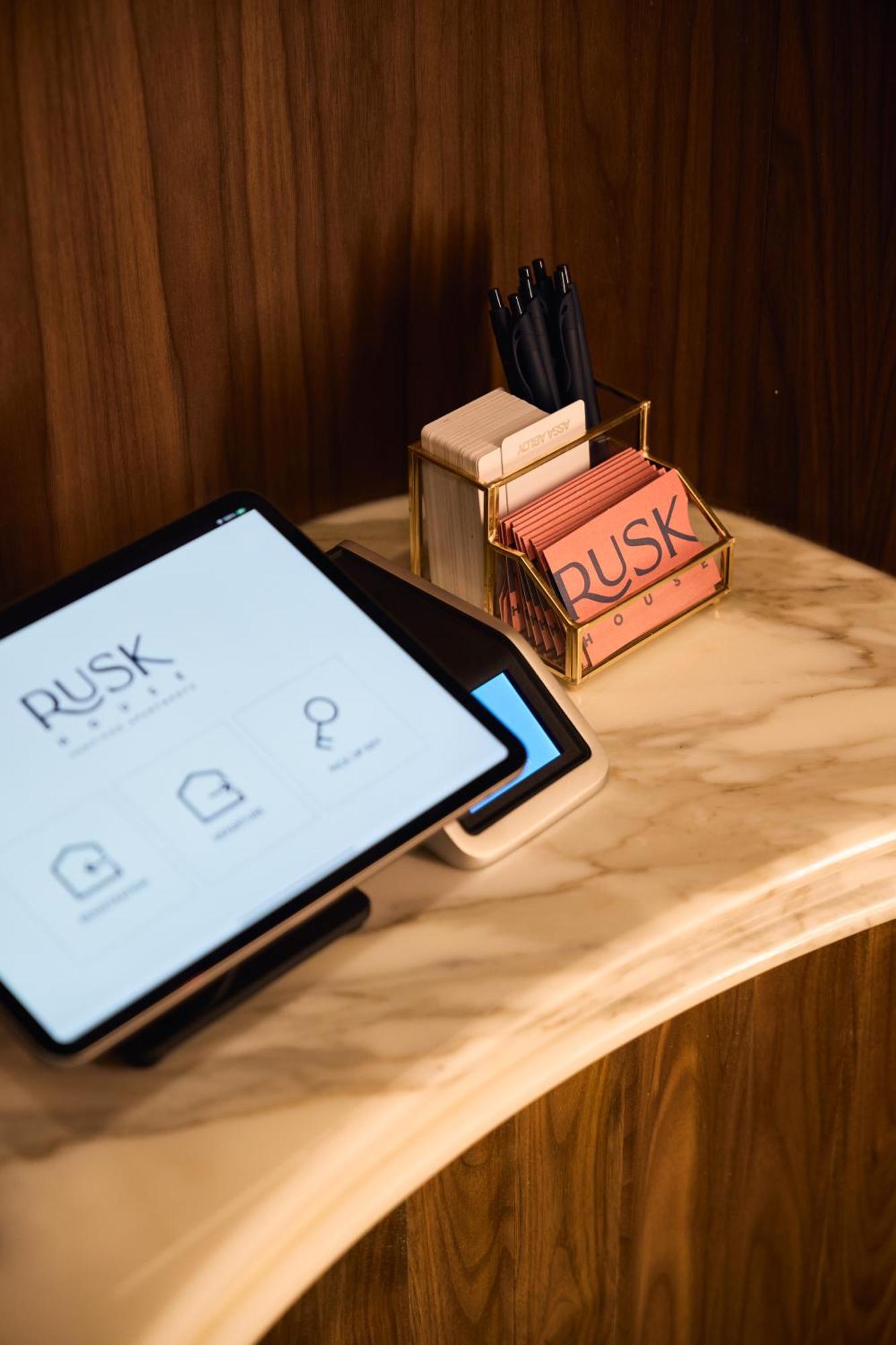هيوستن Rusk House Serviced Apartments المظهر الخارجي الصورة